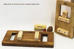 Edge Duel XL davanti e il più piccolo Edge Duel dietro, per confrontare le misure