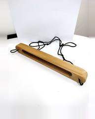 Travetto 40 cm in legno più scuro con cordino nero